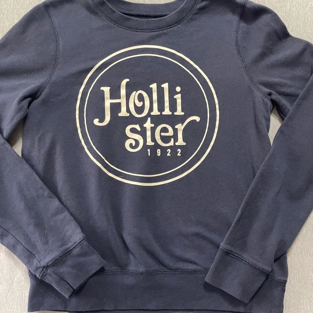 Hollister‎ Sweatshirt Womens Medium Navy Blue Graphic Logo Crewneck Fleece Y2K - Picture 2 of 8